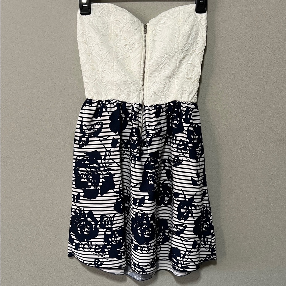 Style Rack White Lace and Navy Floral Strapless Dress
